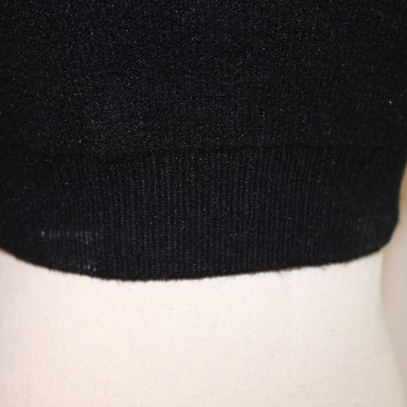 Urban Outfitters,Y2k Bernadette puff sleeve cropped sweater - Picture 6 of 12